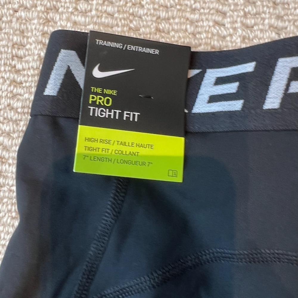 NWT Nike NP High Rise Short - Picture 2 of 4